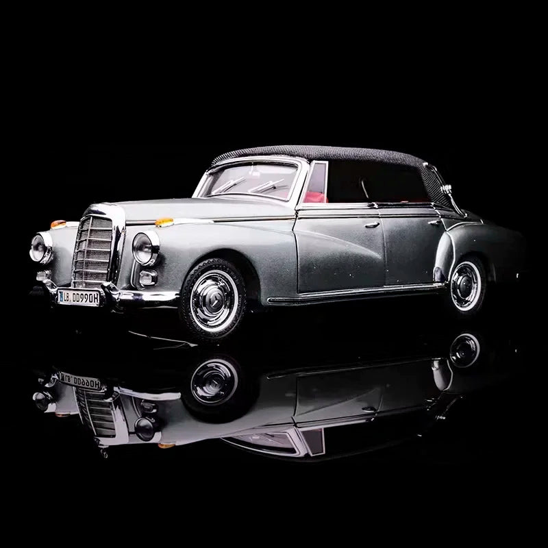 Seeker 1:64 300D limited 799 Die-Cast Car Model Collection Miniature