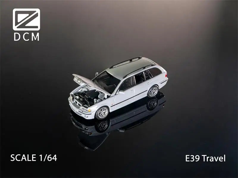 DCM 1:64 E39 Wagon Diecast Model Car