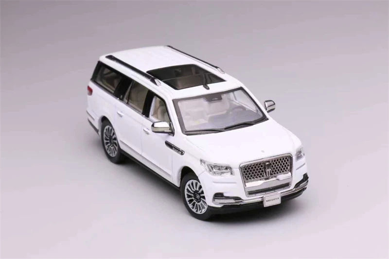 WTX 1:64 Lincoln Navigator Die-Cast Car Model Miniature Gifts